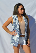 Load image into Gallery viewer, Printed Vest
