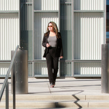 Load image into Gallery viewer, Blazer - Black
