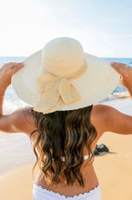 Load image into Gallery viewer, Scallop Edge Bow Accent Sun Hat - Natural
