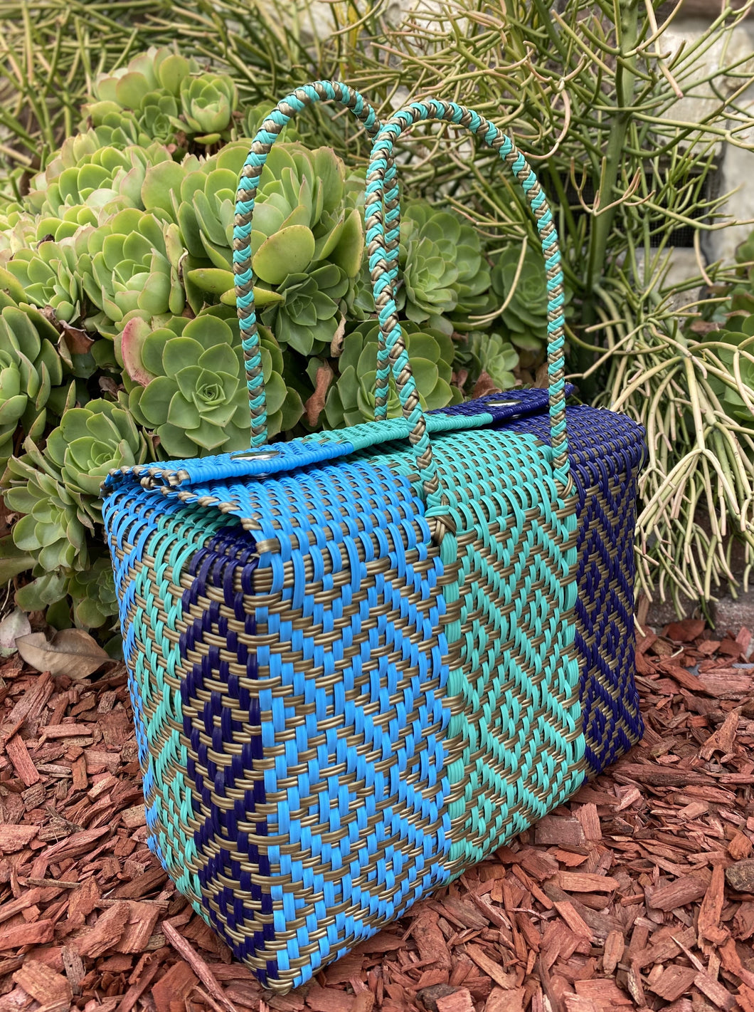 Mar y Tierra Picnic/Carry-all Basket