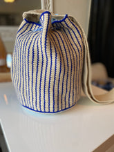 Load image into Gallery viewer, Wayuu Mochila Bag | Azúl Clarita
