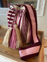 Load image into Gallery viewer, Wayuu Mochila Bag | Rosé
