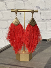 Load image into Gallery viewer, Gold Tassel Earrings
