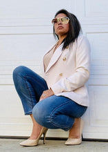 Load image into Gallery viewer, Ivory Blazer - Plus
