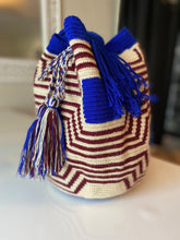 Load image into Gallery viewer, Wayuu Mochila Bag | Hex Azúl y Burgundy
