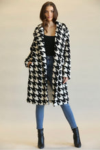 Load image into Gallery viewer, Black and White Houndstooth Coat

